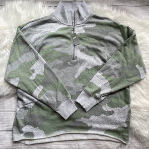 NWT Aerie Sunday Soft Quarter Zip Camo